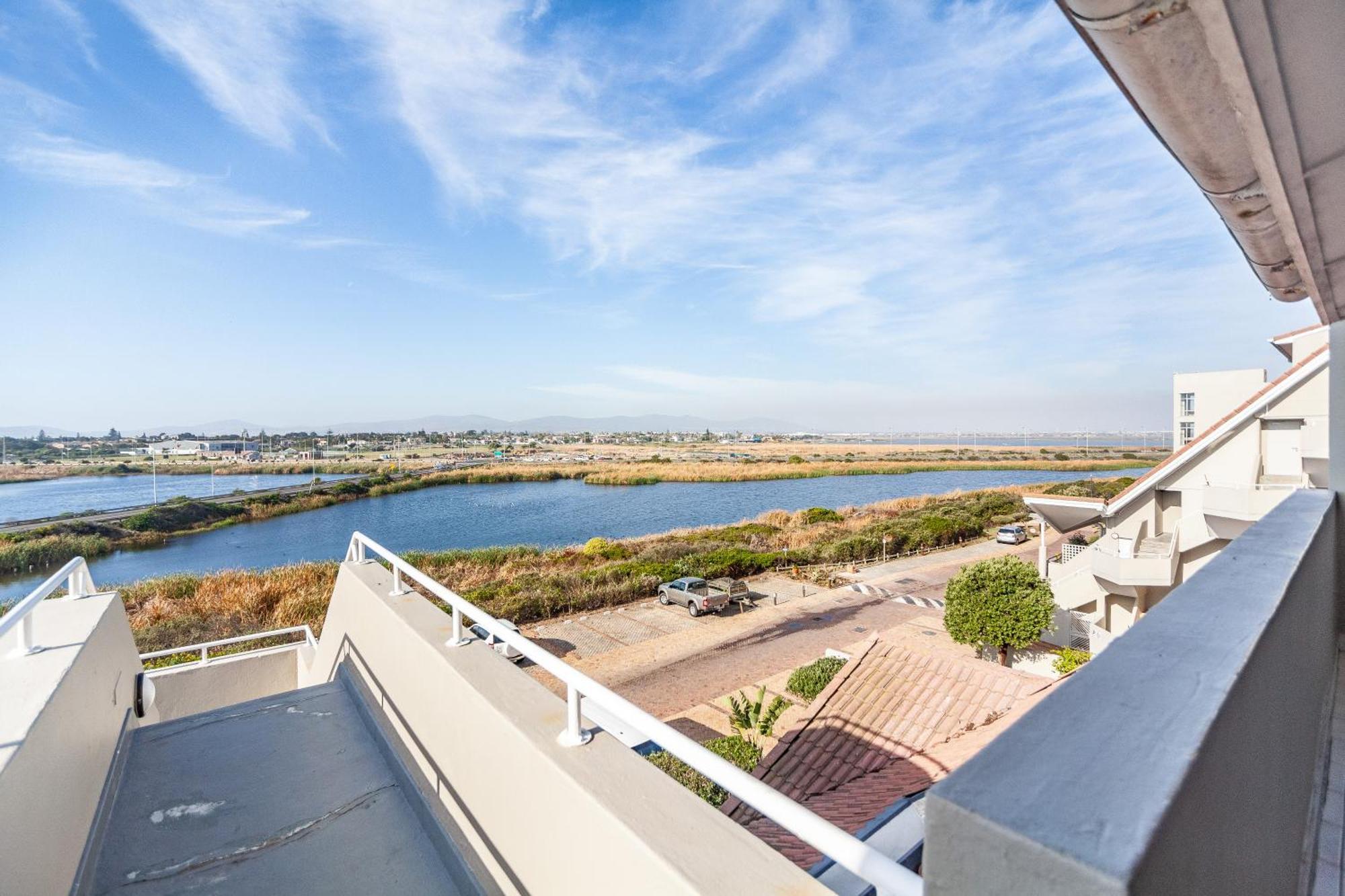 Luxury Private Beachfront 2 Bedroom Dolphin Apartment, Blouberg, Cape Town Exterior photo